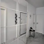 Apartment Lavel *