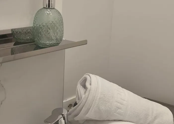 Lavel * 트로기르